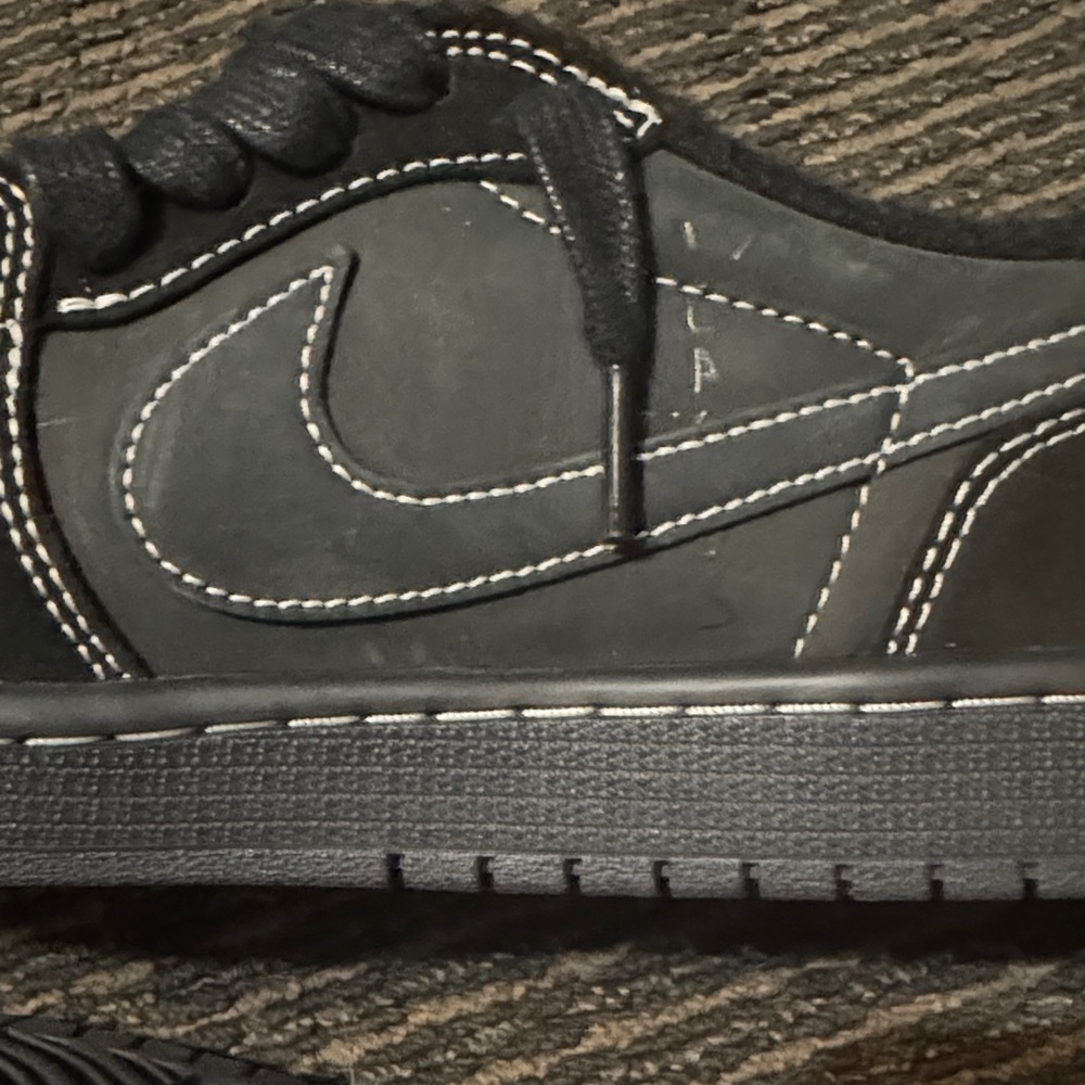 Travis Scott Phantoms